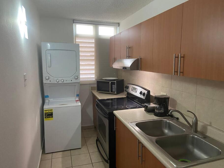 Private Apartment Near Sju Solar Battery Carolina Exterior photo
